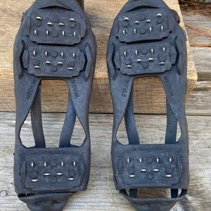 Stabilicer Walk Traction Cleat Fits Over Shoe/Boot In Size Medium